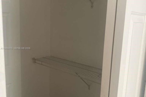 Condominio en alquiler en Tamarac, Florida, 2 dormitorios, 91.14 m2 № 2011384 - foto 25