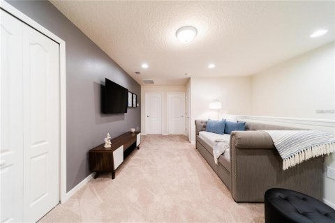 Touwnhouse à vendre à Kissimmee, Floride: 5 chambres, 210.24 m2 № 2433687 - photo 16