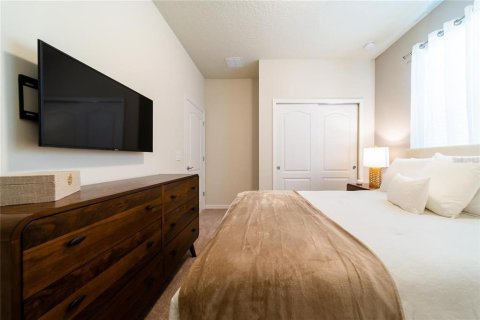Touwnhouse à vendre à Kissimmee, Floride: 5 chambres, 210.24 m2 № 2433687 - photo 14