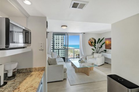 Copropriété à louer à Miami Beach, Floride: 1 chambre, 83.7 m2 № 1999159 - photo 6