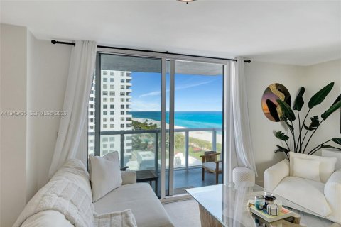 Copropriété à louer à Miami Beach, Floride: 1 chambre, 83.7 m2 № 1999159 - photo 3