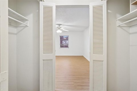 Copropriété à louer à Saint Petersburg, Floride: 2 chambres, 109.16 m2 № 2402932 - photo 10