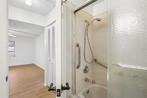 Copropriété à louer à Saint Petersburg, Floride: 2 chambres, 109.16 m2 № 2402932 - photo 12