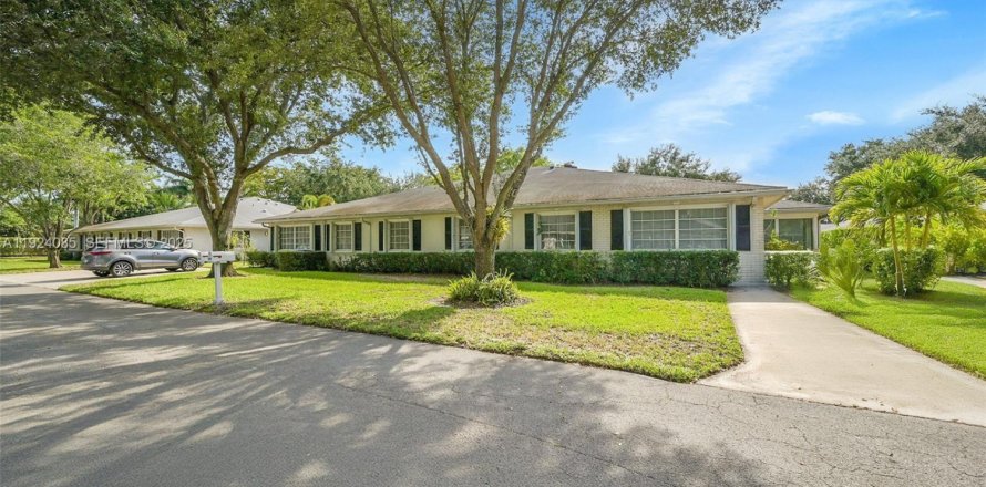 Casa en Boynton Beach, Florida 2 dormitorios, 115.01 m2 № 1982184