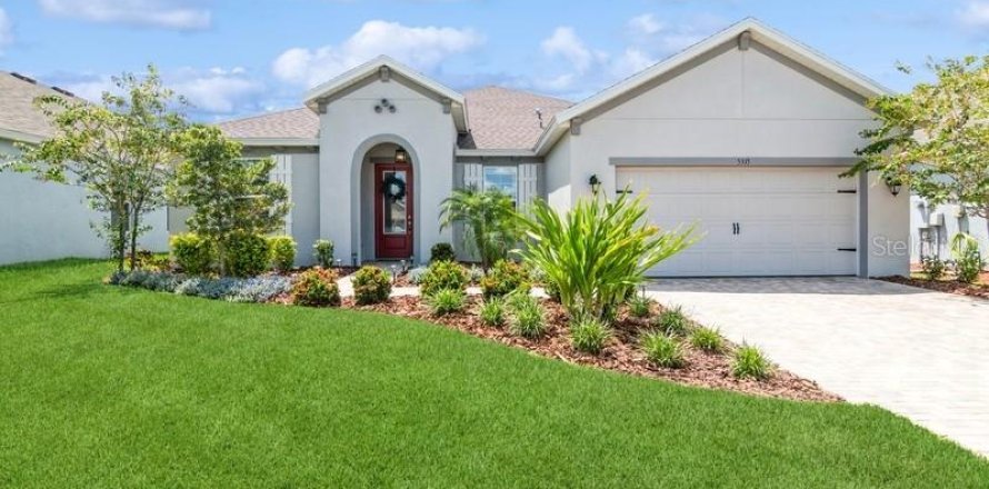 House in Palmetto, Florida 3 bedrooms, 215.16 sq.m. № 2400341