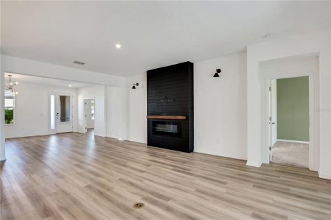 House in Palmetto, Florida 3 bedrooms, 215.16 sq.m. № 2400341 - photo 16