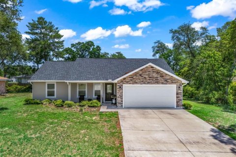 House in Ocala, Florida 3 bedrooms, 126.53 sq.m. № 2212868