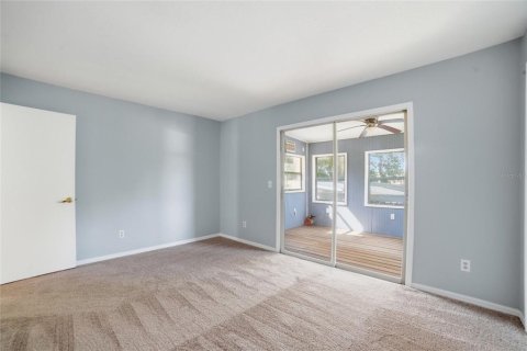 Villa ou maison à vendre à Apopka, Floride: 4 chambres, 270.44 m2 № 2131218 - photo 18