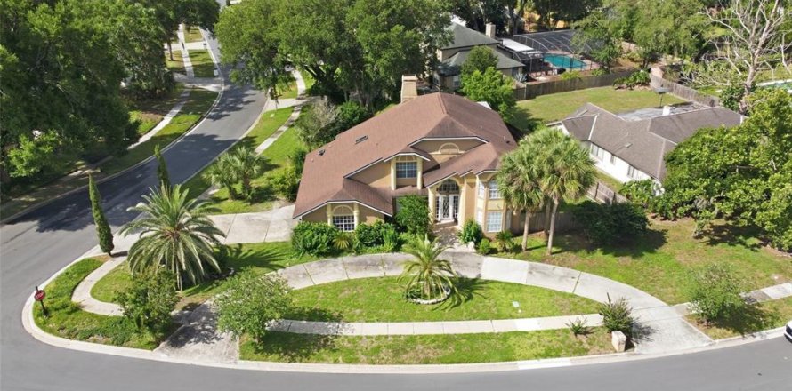 Villa ou maison à Apopka, Floride 4 chambres, 270.44 m2 № 2131218