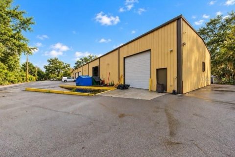 Immobilier commercial à vendre à Tampa, Floride: 1114.83 m2 № 2425809 - photo 6