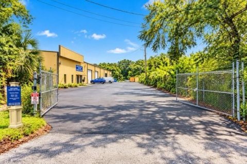Immobilier commercial à vendre à Tampa, Floride: 1114.83 m2 № 2425809 - photo 2