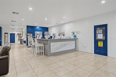Immobilier commercial à vendre à Tampa, Floride: 1114.83 m2 № 2425809 - photo 15