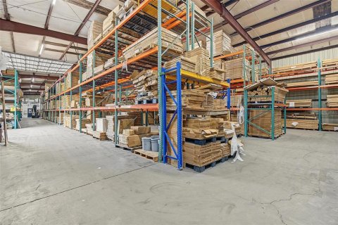 Immobilier commercial à vendre à Tampa, Floride: 1114.83 m2 № 2425809 - photo 12