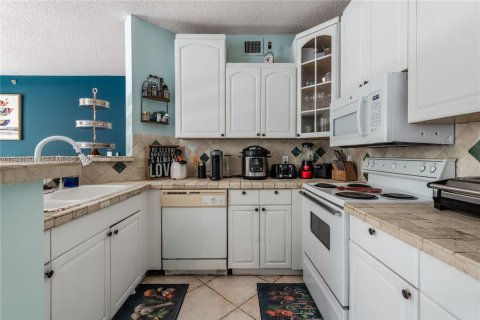 Купить кондоминиум в Авентура, Флорида 1 спальня, 69.68м2, № 1998432 - фото 12