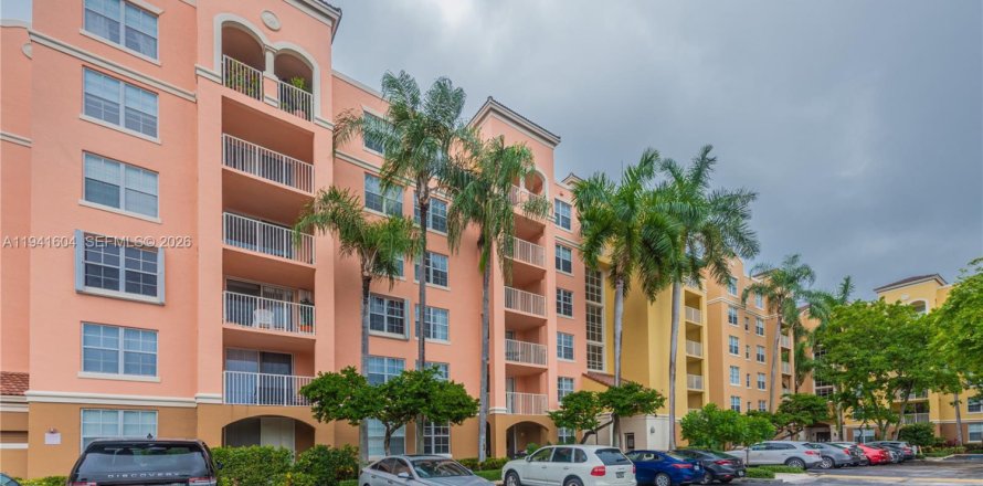 Кондоминиум с 1 спальней в Авентура, Флорида № 1998432