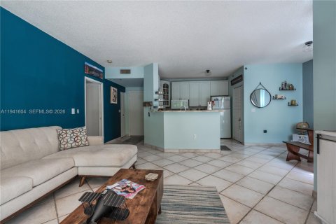 Купить кондоминиум в Авентура, Флорида 1 спальня, 69.68м2, № 1998432 - фото 15