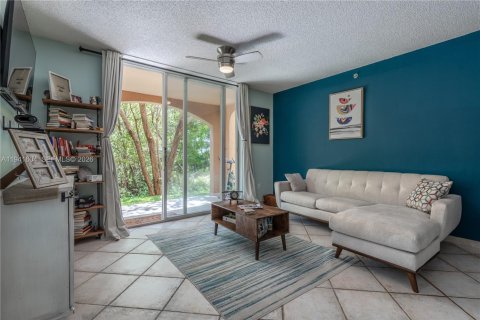 Купить кондоминиум в Авентура, Флорида 1 спальня, 69.68м2, № 1998432 - фото 6