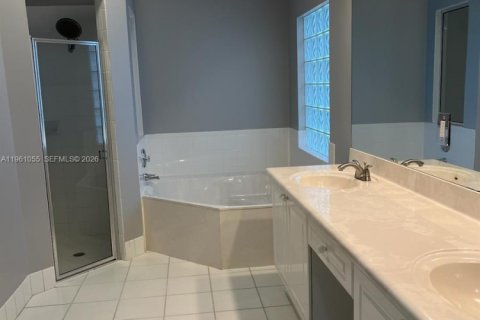 Снять в аренду виллу или дом в Лейк-Уорт, Флорида 3 спальни, 187.66м2, № 2025358 - фото 11