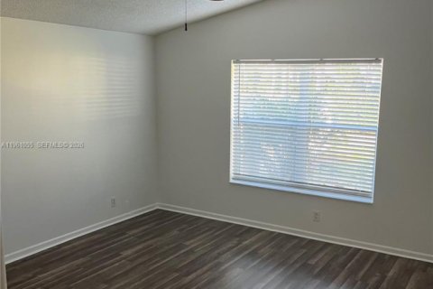 Casa en alquiler en Lake Worth, Florida, 3 dormitorios, 187.66 m2 № 2025358 - foto 3