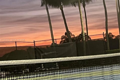 Снять в аренду виллу или дом в Лейк-Уорт, Флорида 3 спальни, 187.66м2, № 2025358 - фото 21