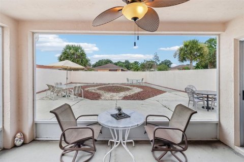 Villa ou maison à vendre à The Villages, Floride: 2 chambres, 107.4 m2 № 2091730 - photo 20