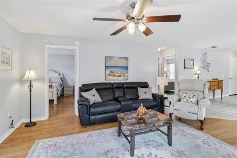 Villa ou maison à vendre à The Villages, Floride: 2 chambres, 107.4 m2 № 2091730 - photo 7