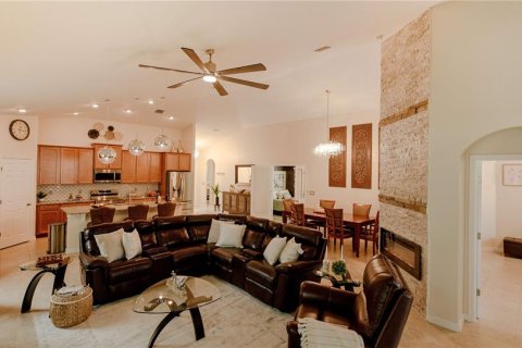 House in Palm Coast, Florida 3 bedrooms, 176.98 sq.m. № 1810565 - photo 15