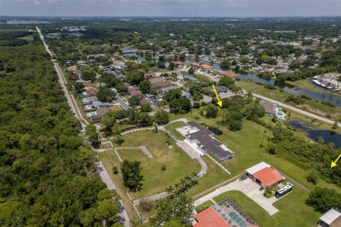 Terreno en venta en Seminole, Florida № 1122473 - foto 9