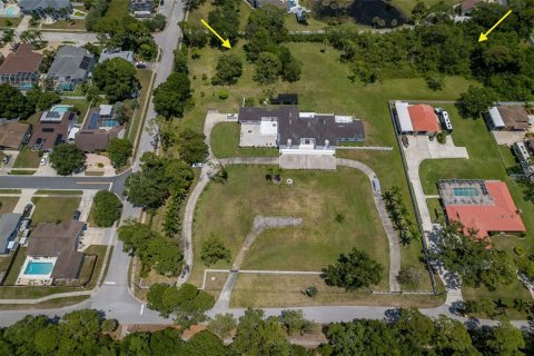 Terreno en venta en Seminole, Florida № 1122473 - foto 1