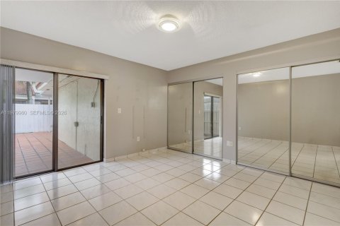 Купить таунхаус в Майами, Флорида 3 спальни, 115.48м2, № 2049520 - фото 15