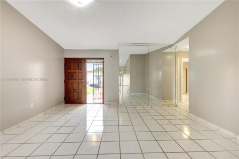 Купить таунхаус в Майами, Флорида 3 спальни, 115.48м2, № 2049520 - фото 6