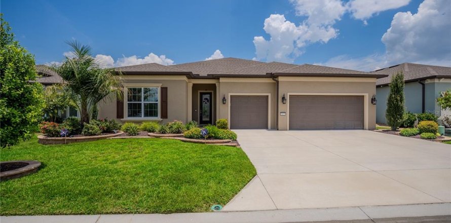 Casa en Ocala, Florida 3 dormitorios, 274.53 m2 № 2228334