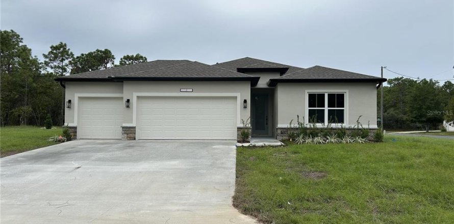 House in Dunnellon, Florida 4 bedrooms, 184.88 sq.m. № 2123210