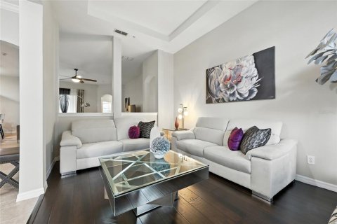 Casa en venta en Orlando, Florida, 4 dormitorios, 245.26 m2 № 1906409 - foto 18