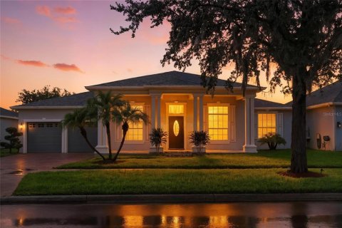 Casa en venta en Orlando, Florida, 4 dormitorios, 245.26 m2 № 1906409 - foto 2