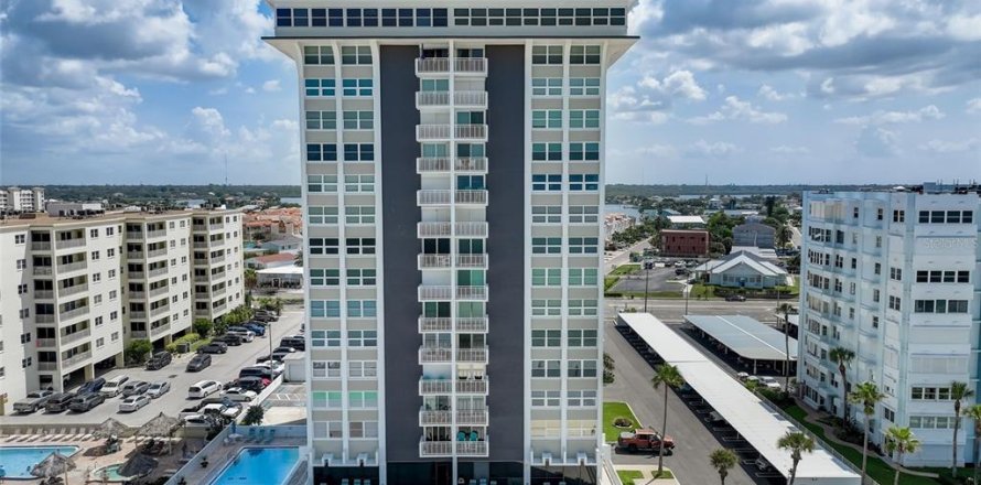Condo à Redington Shores, Floride, 2 chambres № 1804700