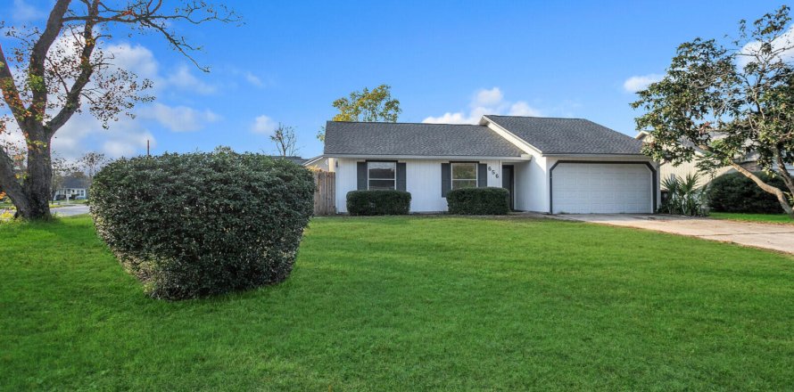 House in Jacksonville, Florida 3 bedrooms, 117.06 sq.m. № 865770
