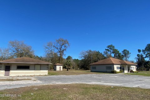 Commercial property in Macclenny, Florida 202.25 sq.m. № 765475 - photo 1