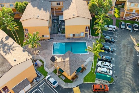 Купить кондоминиум в Майами, Флорида 3 спальни, 113.34м2, № 2013789 - фото 30