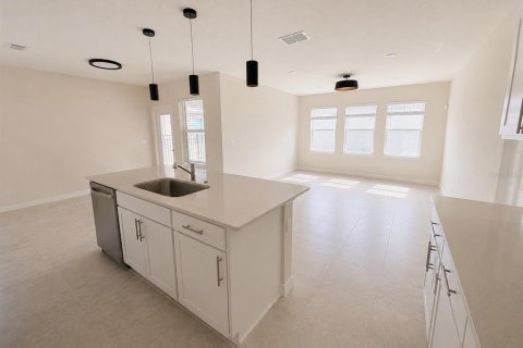 Villa ou maison à louer à Apopka, Floride: 4 chambres, 191.75 m2 № 2197189 - photo 11
