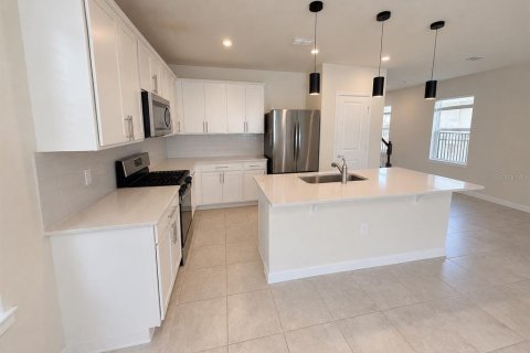 Villa ou maison à louer à Apopka, Floride: 4 chambres, 191.75 m2 № 2197189 - photo 10