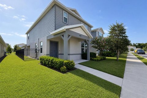Villa ou maison à louer à Apopka, Floride: 4 chambres, 191.75 m2 № 2197189 - photo 2