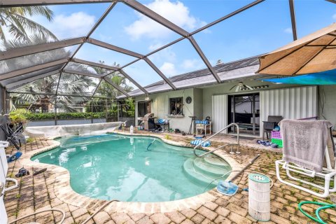 House in Coconut Creek, Florida 4 bedrooms, 213.12 sq.m. № 1893115 - photo 11
