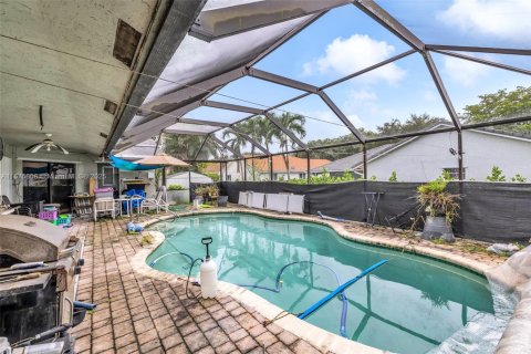 House in Coconut Creek, Florida 4 bedrooms, 213.12 sq.m. № 1893115 - photo 12