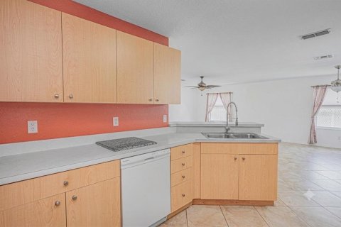 House in Saint Lucie, Florida 2 bedrooms, 122.54 sq.m. № 2203667 - photo 11