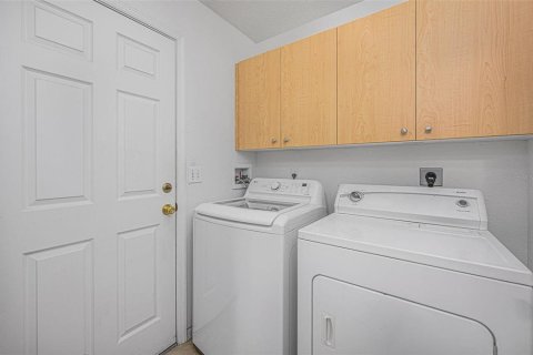 House in Saint Lucie, Florida 2 bedrooms, 122.54 sq.m. № 2203667 - photo 9