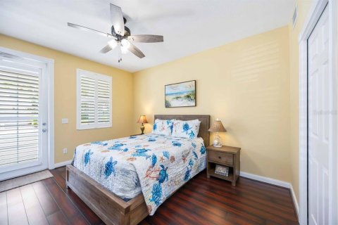 Townhouse in Sarasota, Florida 4 bedrooms, 171.5 sq.m. № 1876310 - photo 22
