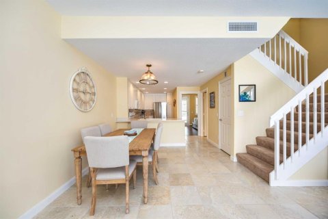 Townhouse in Sarasota, Florida 4 bedrooms, 171.5 sq.m. № 1876310 - photo 13