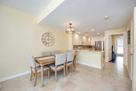 Townhouse in Sarasota, Florida 4 bedrooms, 171.5 sq.m. № 1876310 - photo 12