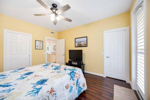 Townhouse in Sarasota, Florida 4 bedrooms, 171.5 sq.m. № 1876310 - photo 24